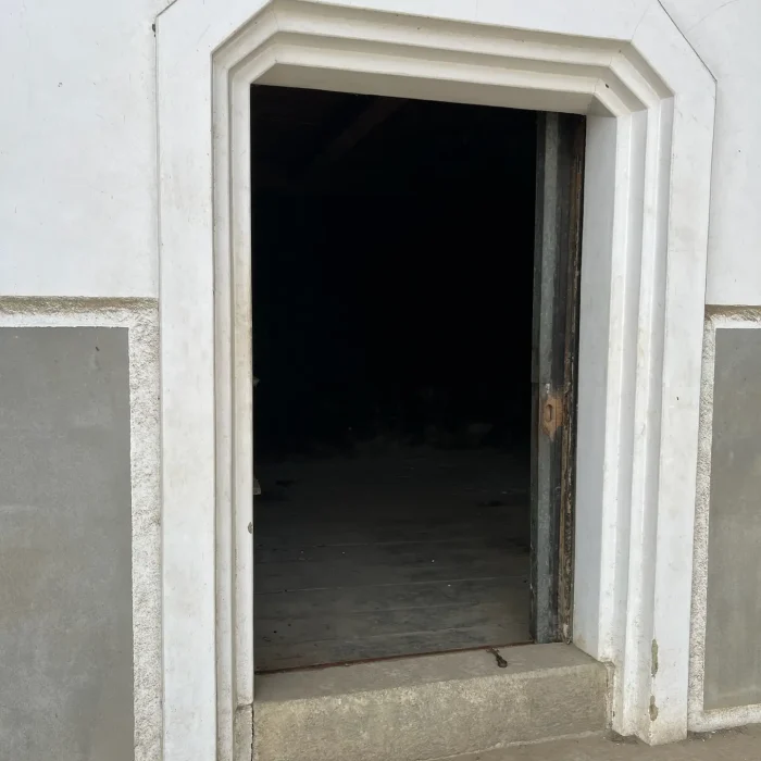 Entryway Before